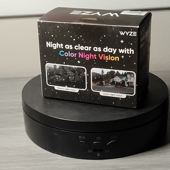 Wyze Cam OG Black with Window Mount Kit - Picture 4 of 6